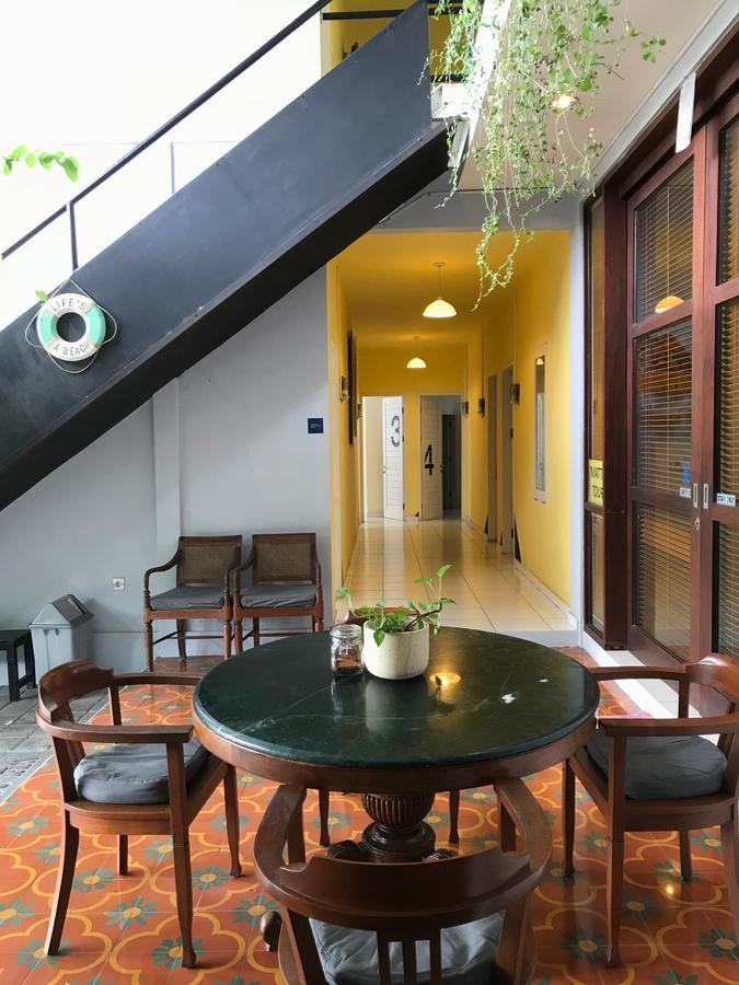 Matta Lodge Kuta Selatan ภายนอก รูปภาพ